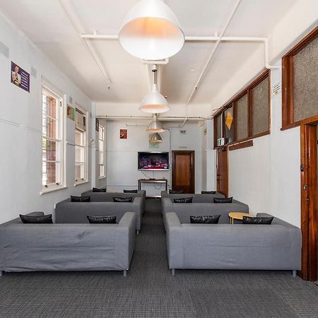 Albergue The Old Swan Barracks Perth Exterior foto